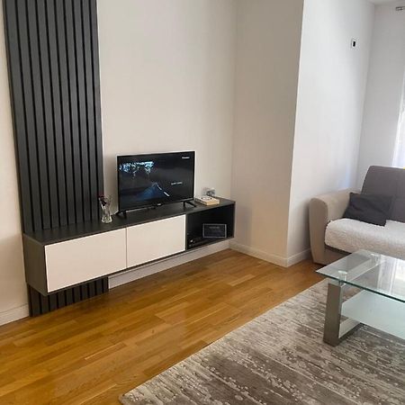 Pristina Appartement Buitenkant foto