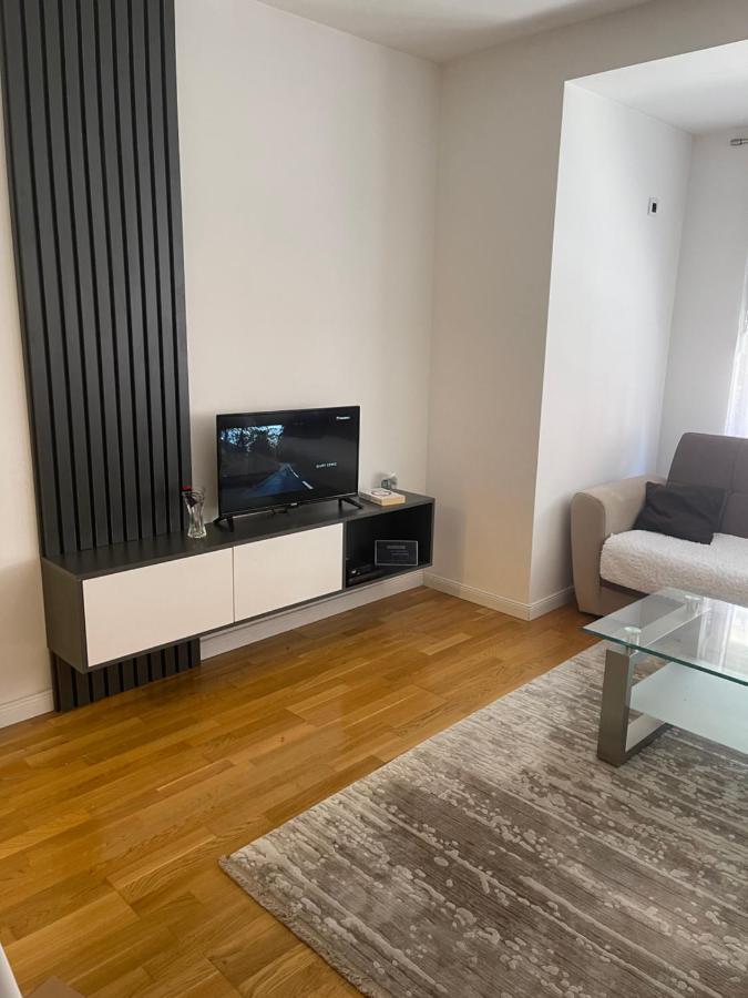 Pristina Appartement Buitenkant foto